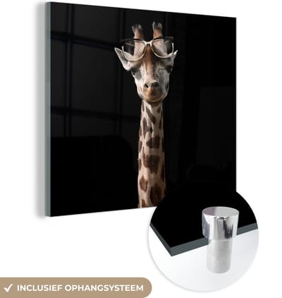 MuchoWow® Glasschilderij 50x50 cm - Schilderij acrylglas - Giraffe - Bril - Zwart - Foto op glas - Schilderijen