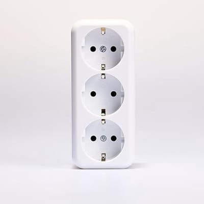 Opbouwdoos met 3 Geaarde Stopcontacten - Driehoekige Design