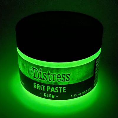 Distress Halloween grit paste - glow
