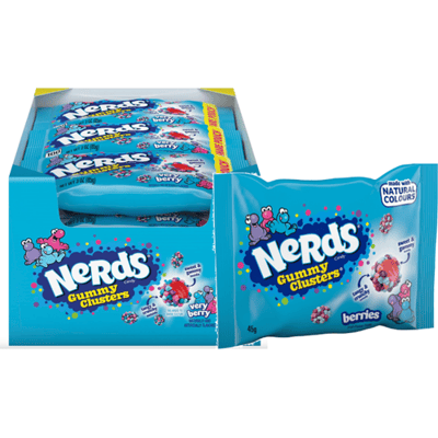 NERDS Gummy Clusters Berries - Ambachtelijk snoepgoed met een krokante buitenkant en een zachte gummy binnenkant. Doos met 20 stuks van 45 gram.
