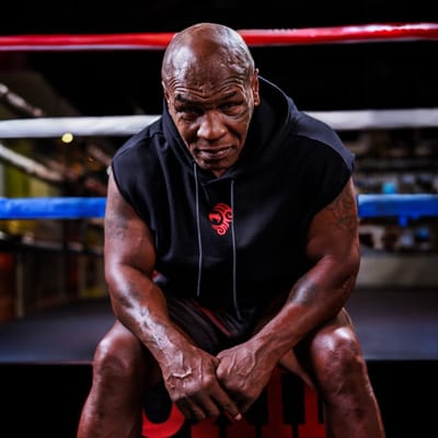 Venum x Mike Tyson Tiger Mouwloze Hoodie Diepzwart Intens Rood - S