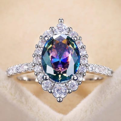 Huitan Bague pour femme en zircon coloré de forme marquise ovale, magnifique cadeau d'anniversaire de mariage ou d'anniversaire pour femme/mère/grand-mère 10&SILVER PLATED