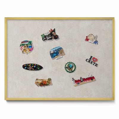 Tulup Magneetbord met Gouden Frame - Romig Magnetisch Bord met Kleurvariaties - 80 cm x 60 cm - Subtiele zandsteentextuur - Magnetisch Bord Decoratief - Magneetbord Multifunctioneel - Magneetbord Voor Thuiskantoor