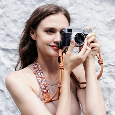 Verstelbare Camera Schouderriem met Snelle Ontgrendeling voor Alle Camera's - Comfortabele en Duurzame Neopreen Band, Ideaal voor Fotografie en Reisgebruik