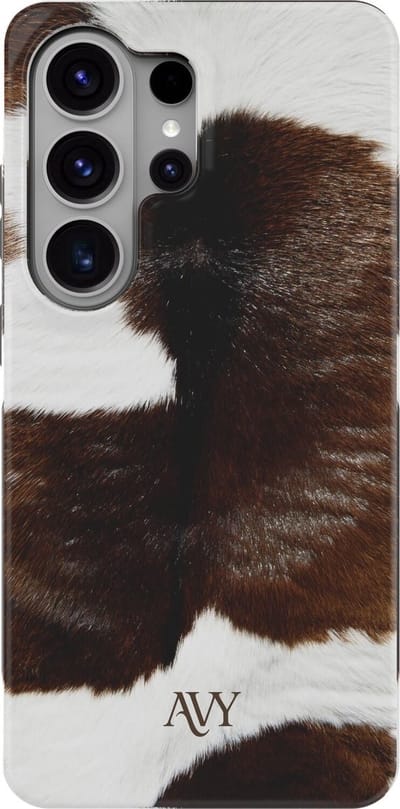 AVY Hoesje geschikt voor Samsung Galaxy S26 Ultra | Rodeo Muse | Koe | Bruin & Wit | Hard Shell Back Cover | Compatibel met MagSafe & Qi2