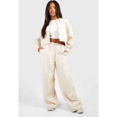 boohoo Dames Plus Op Maat Gemaakte Naad aan de Voorkant Losvallige Broek met Wijde Pijpen | Ecru | Maat: 20