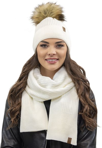 Vivisence Dames Winter Muts En Sjaal Set - Zachte Acryl Met Kunstbont Pompon En Goed Aansluitende Muts - Warm En Comfortabel Zonder Statisch Haar - Sjaal 174 X 40 Cm Voor Elegante En Sportieve Sets - Ecru