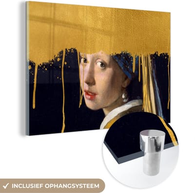 MuchoWow® Glasschilderij 120x80 cm - Schilderij acrylglas - Meisje met de parel - Goud - Vermeer - Foto op glas - Schilderijen