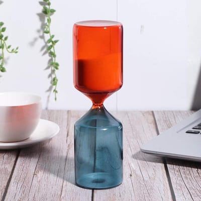 Zandloper Decoratie - Glazen Timer - Tijd Beheren - Elegante Tafelornament - 23 cm Hoog - Transparant