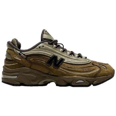 Lage Sneakers New Balance Baskets basses New Balance M 1000 NBU