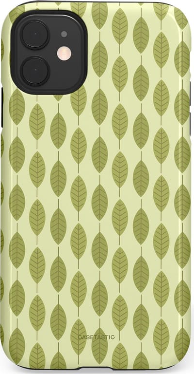 Casetastic hoesje geschikt voor Apple iPhone 11 - Dubbellaagse bescherming - Bladerenpracht in het groen - Fashion Case - Crème Olijfgroen