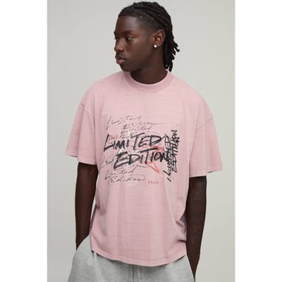 Gewassen Rood Oversized Gestapeld Limited Edition Print T-shirt | Red | Size Medium
