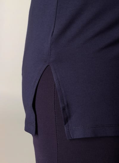 BASE LEVEL CURVY Alicia Top - Dark Blue - maat 5(58/60)