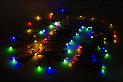 Benson Lichtsnoer met kersvormige bollen - 100 gekleurde LED's - 9,3 meter - IP44
