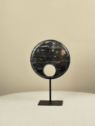 Blitzdeco - Marmeren Decoratie - Feline - Ronde Vorm - Zwart - Vrijstaand op Standaard - 20CM