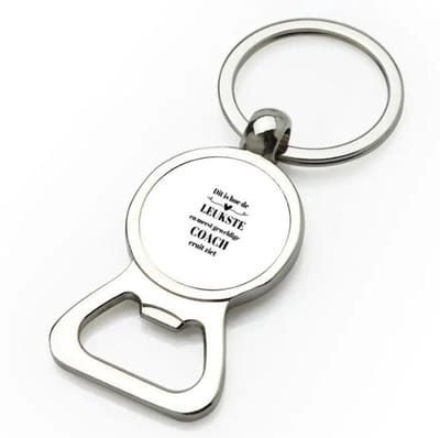 Akyol - dit is hoe de leukste en meest geweldige coach eruit ziet flesopener - Coach - meest leukste coach - sport - verjaardag - cadeautje voor coach - coach artikelen - kado - geschenk - 9 bij 3 cm