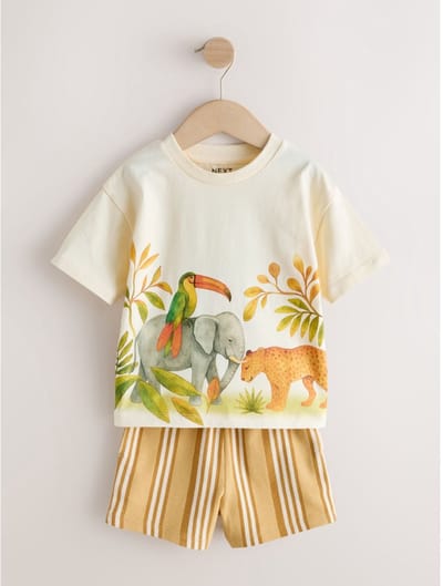 Next - Jongens - Set van T-shirt met korte mouwen en rugprint en short - Geel