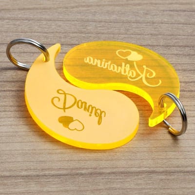 Neon Pendent - Acryl Bedel - Cadeau Personaliseren - Individueel Gegraveerd - Yin Yang Vorm - Neon Geel