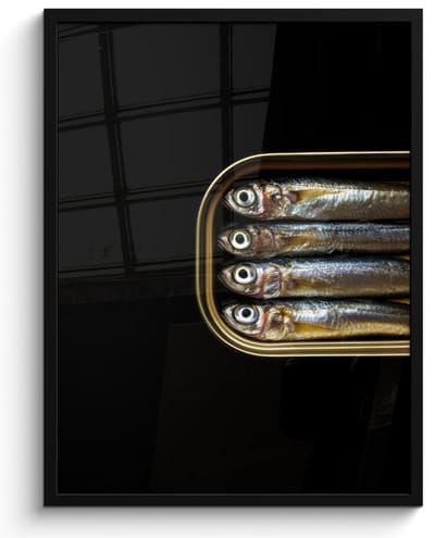 Poster in lijst - Fotolijst 50x70 cm - Posters - Sardines - Blik - Zwart - Vissen - Posterlijst zwart - Decoratie - Wanddecoratie woonkamer - Muurdecoratie slaapkamer
