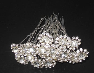 Haarpinnen ronde bloem met strass punten set van 20 stuks.