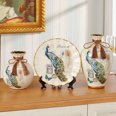 retro keramiek decoratieset met pauwenmotief, drieluik bestaande uit vazen en schotel, vintage stijl woonkamerdecoratie