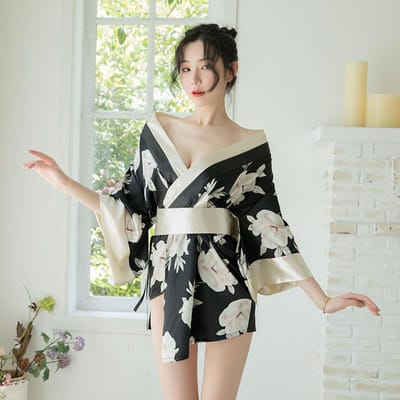 Vêtements Sexy Neo Beaux pour Femmes Pyjama Sexy Imitation Satin Chemise de Nuit Uniforme Tentation Creux Costume Sexy One Size noir