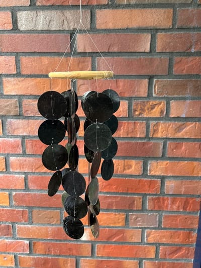 Windgong - Wind gong - Schelpen - Zwart - Woondecoratie - Cadeau - Gong - Schelpenhanger - Windvanger - Windvanger