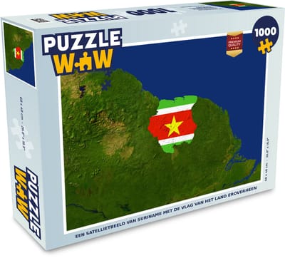 Puzzel Een satellietbeeld van Suriname met de vlag van het land eroverheen - Legpuzzel - Puzzel 1000 stukjes volwassenen