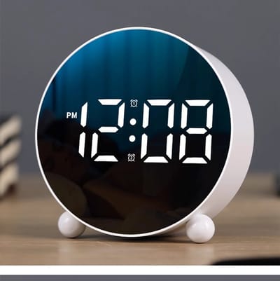 Digitale wekker, ronde LED-display wekker, kleine dubbele bel digitale klok, 3-niveaus instelbare helderheid, stille bureaubladklok, luide wekker voor slaapkamer en kantoor (wit)