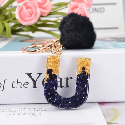Letter Sleutelhanger A-Z – Luxe Initialen Sleutelhanger met Pompon & Kwastje – Tashanger voor Dames & Meisjes – Accessoire voor Sleutelbos, Handtas, Rugzak & Autosleutel – Persoonlijk Cadeau voor Vrouw, Moeder, Dochter & Vriendin