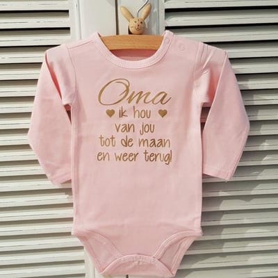 Baby Rompertje met tekst roze meisje oma ik hou van jou tot aan de maan en terug lange mouw roze goud maat 62-68