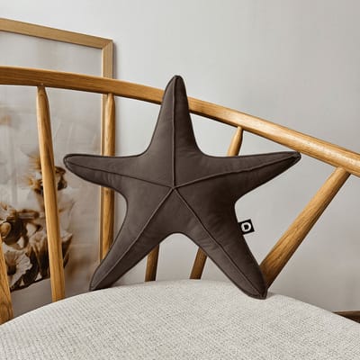Decordruk VELVET - Stervormig Kussen - Bruin - 43cm