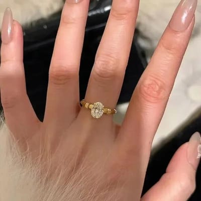 Bagues Étincelantes Classiques Or Antique Artisanat Série Exquise Brossée Bijoux Pour Femmes Mariage Quotidien Bague de Fiançailles Cadeau resizable brown
