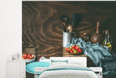 Behang - Fotobehang Rustiek - Fruit - Keukengerei - Aardbei - Breedte 275 cm x hoogte 220 cm