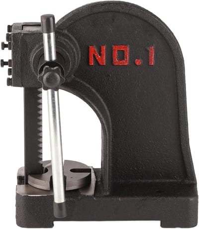 Dailygoods- Handpunch Hoogwaardige Carbon Staal - Handgereedschap - Precisie Montage - Diverse Werkstukken - Riveter - Gaten Boren - 4 Vaste Gaten - Persluchtpistool