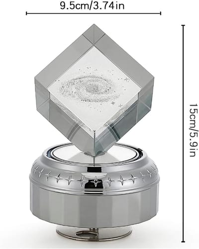 Kristallen Muziekdoos - Decoratieve Bol - Uniek Cadeau - 3D Roterend Beeld - 9.5 x 9.5 x 15 cm - Galaxy
