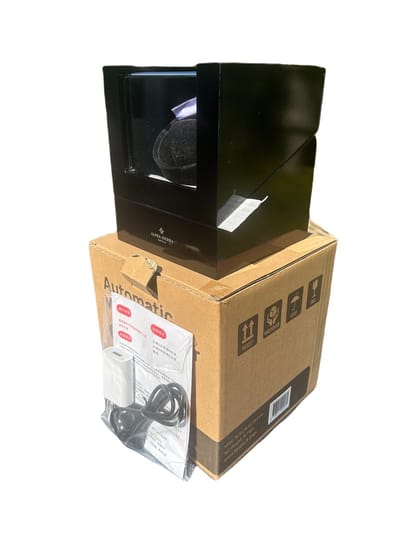Horloge opwinder / Watch Winder automatisch - Werkt op adapter of batterijen - zonder horloge