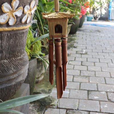 Vierkante Vogelhuisje Zeegras met Klokkenspel 49x15cm
