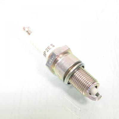 Bougie d'allumage NGK pour Auto BP2ES / 3467 Neuf