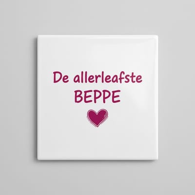 “De Allerliefste Beppe” Keramische Tegel met Hart – Liefdevolle Familie Quote Wanddecoratie Cadeau – 15 × 15 cm