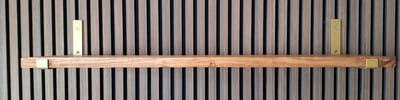 Hoexs - Acacia Hout - 70 cm - Inclusief Plankdragers Goud - Boekenplank - Boekenrek - Wandplank - Inclusief Bevestigingsmateriaal - Industrieel