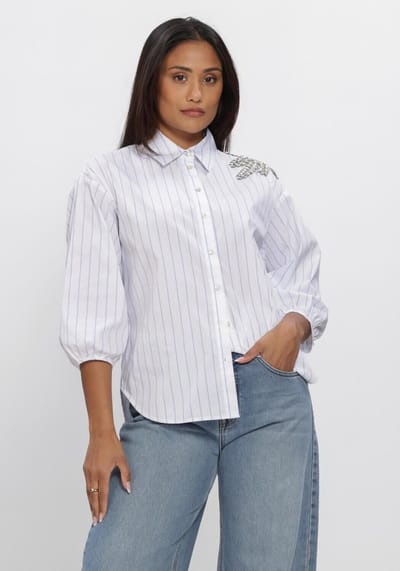 Jansen Amsterdam Parisa Blouse Cs 772 Stripe 3/4 Sleeve Shiny Stones Embellissement At Shoulder Dames - Jurken - Wit - Maat 38