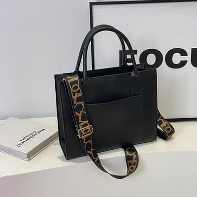 Casual Grote Capaciteit Europese en Amerikaanse Modieuze Persoonlijkheid en Modieuze Brede Schouderriem Crossbody Tas Hoogwaardige Handgedragen Schoudertas black