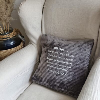 Sierkussen Kussen met tekst bedrukt cadeau | Regels voor Bij Opa Thuis | grijs met opdruk wit met vulling | 40x40 cm | vaderdag verjaardag opa man zwangerschapsaankondiging