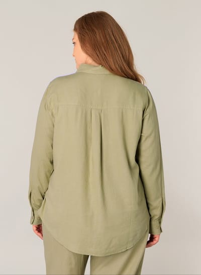 BASE LEVEL CURVY Yaella Shirts - Soft Army - maat 1(48)
