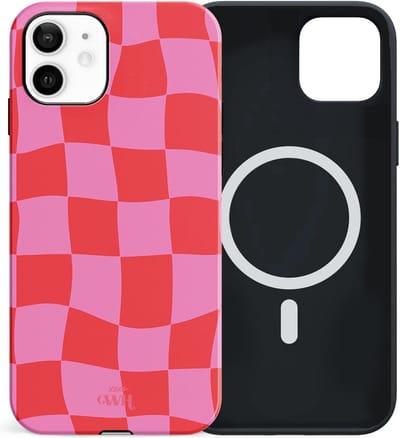 xoxo Wildhearts siliconen hoesje geschikt voor iPhone 12 MagSafe hoesje - Drunk In Love - Double Layer - Magnetisch telefoonhoesje - Magneet case - Backcover met dubbele beschermlaag - Golvend blokjes patroon - Golven print - Roze / Rood