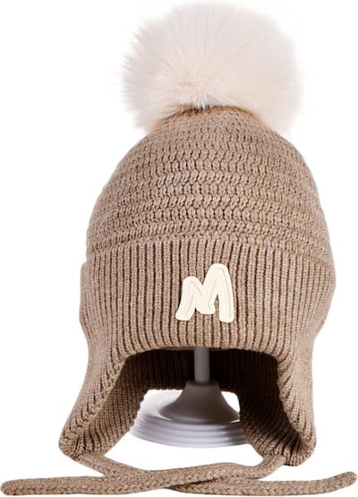 Decopatent - Muts Kind - Kinder muts met pompon - M Embleem - 6 Maanden t/m 6 jaar - Maat 48/52 - Kindermutsen Jongens & Meisjes - Gebreide Muts met Binnenvoering - Muts Baby / Peuter / Kleuter - Wintermuts - Kleur: Licht Bruin