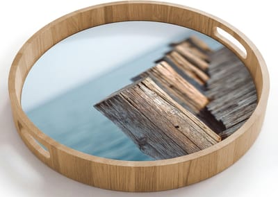 Dienblad rond 40x40 cm - Schootdienblad hout - Houten steiger - Helderblauwe lucht - Borrelplank rechthoek - Plateau houten dienbladen