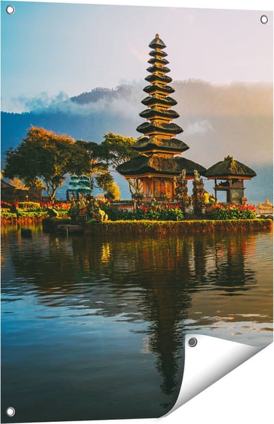 Gards Tuinposter Pura Tempel in Bali op het Meer Beratan - 60x80 cm - Tuindoek - Tuindecoratie - Wanddecoratie buiten - Tuinschilderij