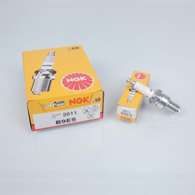 Bougie d'allumage NGK pour moto Yamaha 80 YZ 1974 à 1989 B9ES 2611 par 10 Neuf
